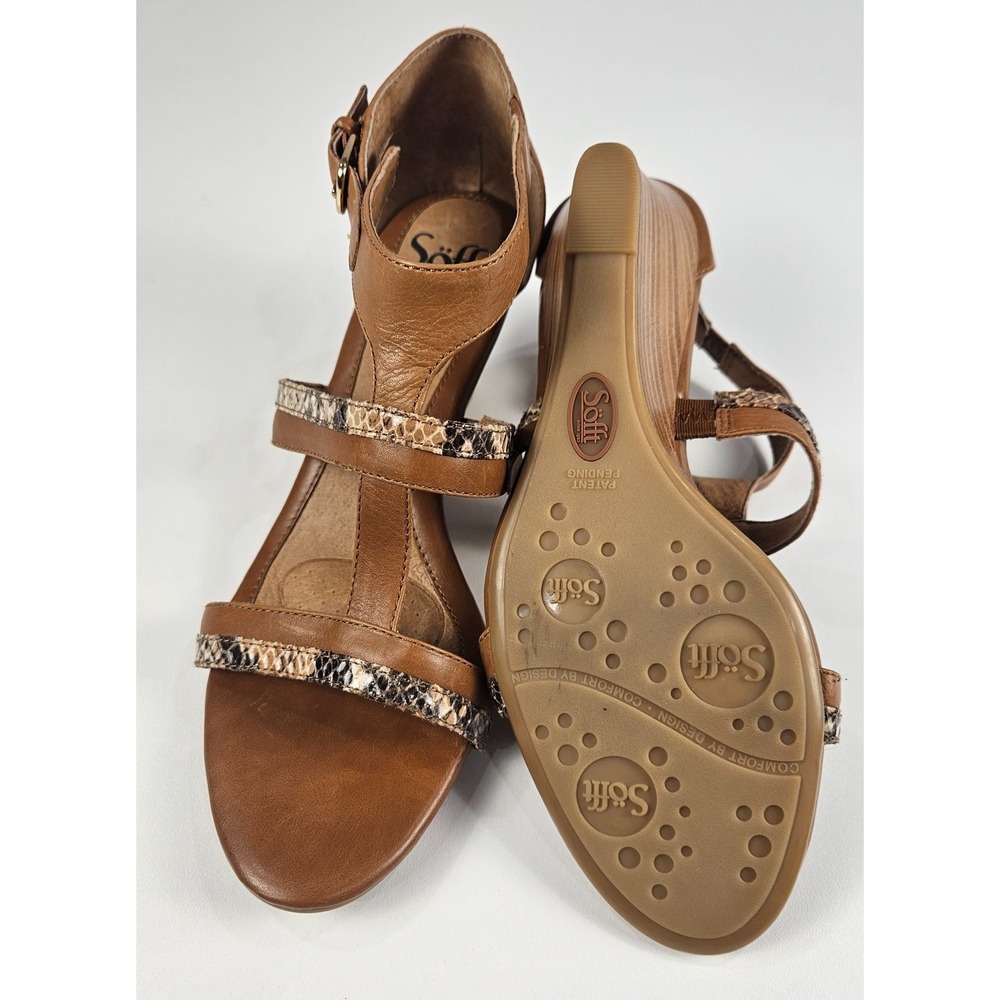 SOFFT Women's Cognac Leather Snake Print Ankle Strap Wedge Sandals Size 7.5 Wide - Picture 4 of 6